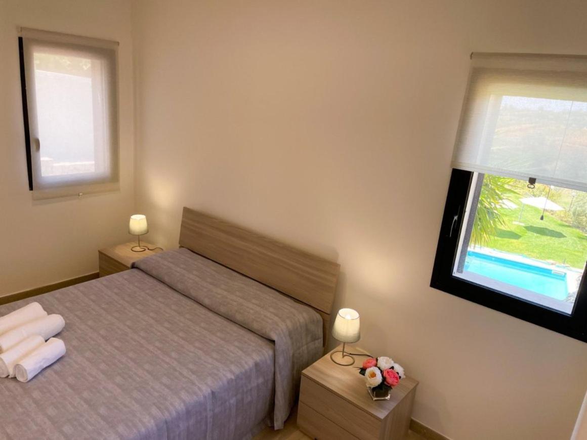 Villa Aurora Калтаджироне Екстериор снимка
